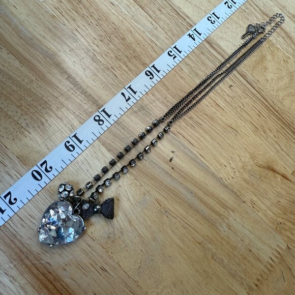 Betsey Johnson Rare Crystal Heart Pendant Necklace W/ Bow & Flower Charm - Picture 6 of 11